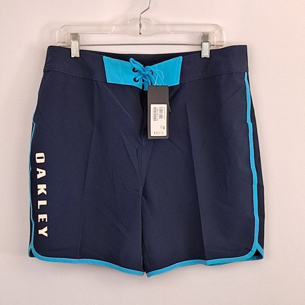 ‎Oakley Mens Board Shorts NWT